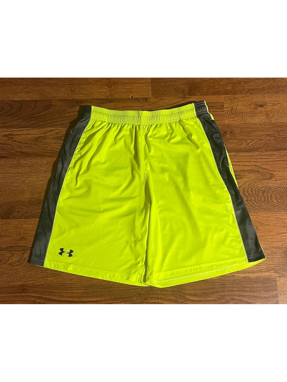 Under Armour Men's Loose Fit Athletic Shorts LG